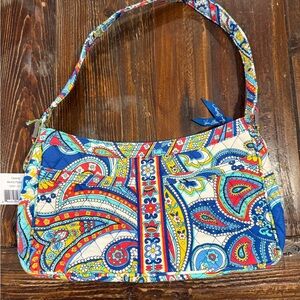 VERA BRADLEY Cassidy PAISLEY DESIGN SHOULDER BAG NWT

A-1